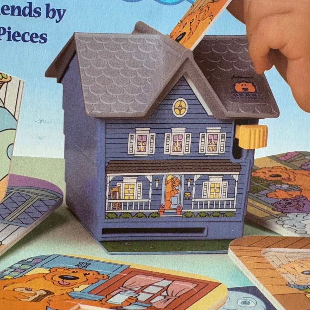 Fisher-Price Bear in the Big Blue House Who's In My Room Game Vintage 1999 NEW